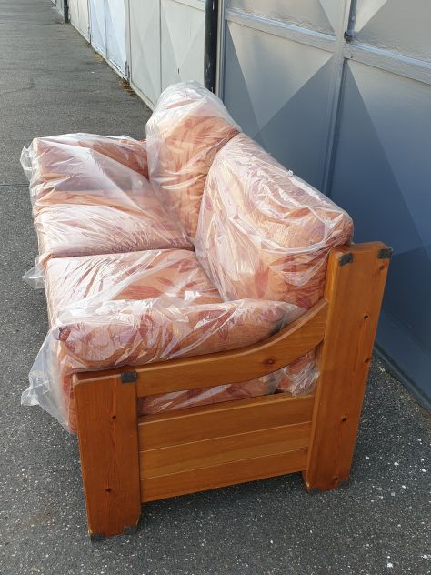 DIVANO IN LEGNO, largo 160 cm.,CUSCINI SFODERABILI. - Foto 3