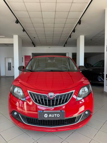 Lancia Ypsilon 1.0 FireFly 5 porte Hybrid Gold Plus