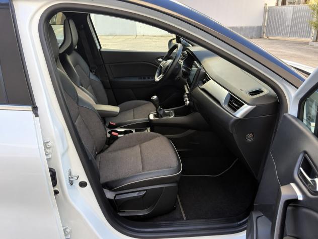 RENAULT CAPTUR 1.3 TCe 140CV INTENS - 2022 - Foto 7