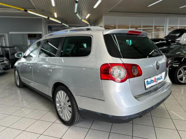 VOLKSWAGEN Passat 2.0 16V TDI Variant Highline rif. 24055700 - Foto 4