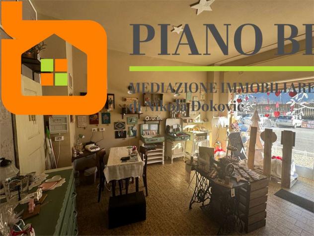 V000476 - BILOCALE DA RISTRUTTURARE CON NEGOZI SOTTOSTANTI - Foto 3