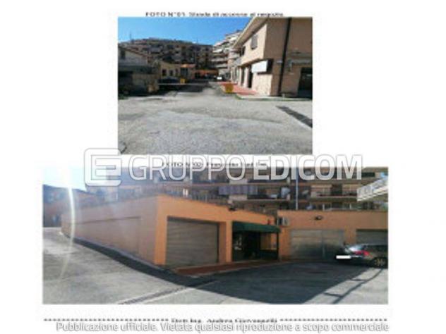 Negozi, botteghe in vendita a Poggio Mirteto - Rif. 4557402