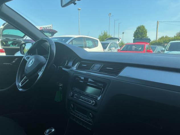 Skoda Rapid 1.6 Diesel Neopatentati - Foto 6