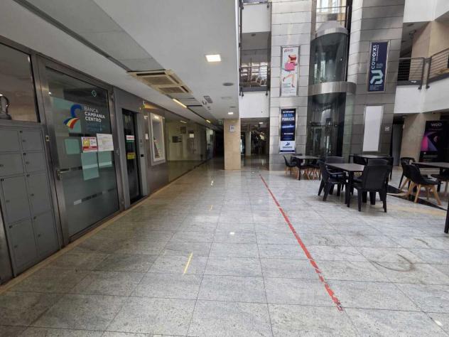1 Vetrina in vendita a Salerno - Foto 9