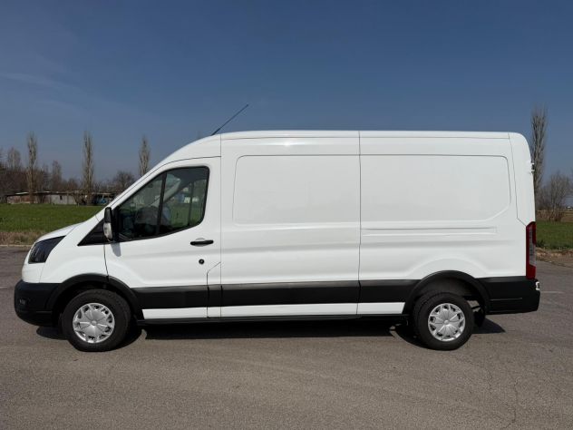 Ford Transit 2.0 Tdci L3H2 - 2022 - Foto 5