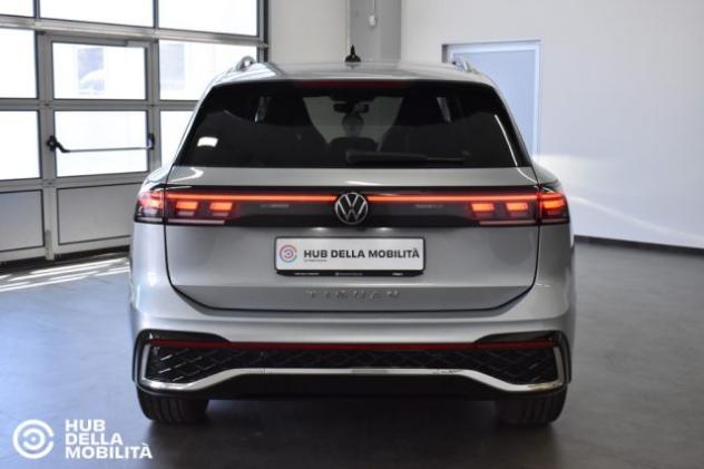 VOLKSWAGEN Tiguan 2.0 TDI 150 CV DSG R-Line rif. 23983670 - Foto 5