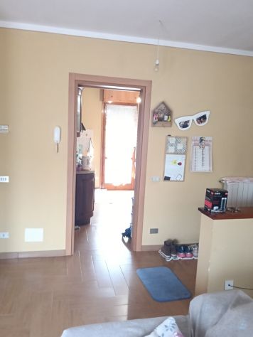 CASTEGGIO (PV) VENDITA in tranquilla zona residenziale 3 locale con box - Foto 4