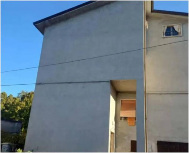 Immobile in asta di 218 m², box auto in vendita a Ponte dell'Olio - Foto 2