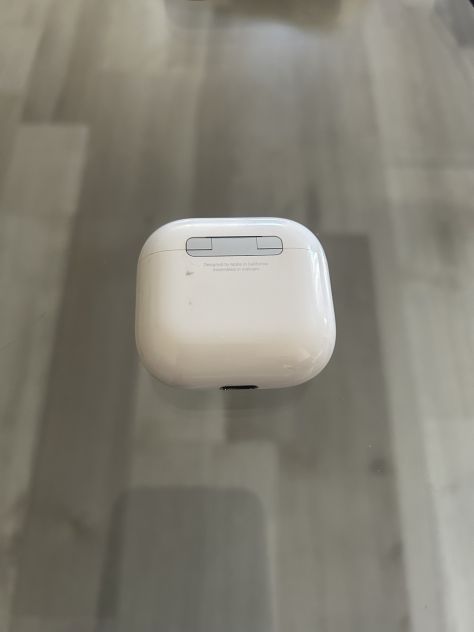 AirPods 4 ancora in garanzia - Foto 2