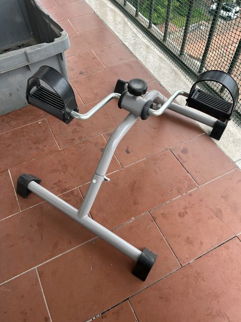 PEDALIERA per RIABILITAZIONE,CIRCOLAZIONE - Foto 4