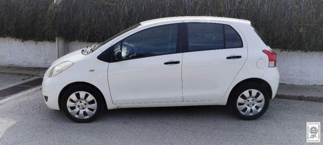 TOYOTA - Yaris 1.0 Now 5p my10 - Foto 2