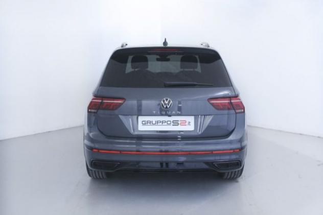 VOLKSWAGEN Tiguan 2.0 TDI 150 CV SCR DSG R-Line Black Pack/Matrix rif. 22640720 - Foto 5