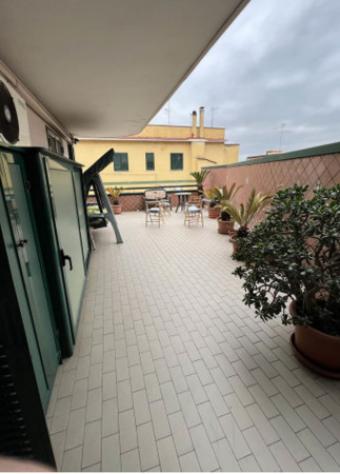 Immobile in asta di 148 m², box auto in vendita a Melito di Napoli