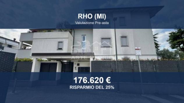 Immobile in asta di 111 m², box auto in vendita a Rho