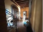 Casa con negozio, barchessa e giardino