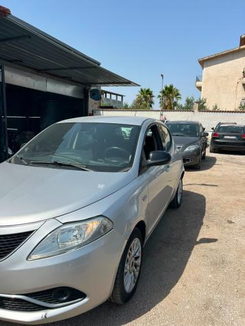Lancia Ypsilon 1.3 MJT 16V 95 CV 5 porte S&S Gold P.S. VISTA E PIACIUTA - Foto 5