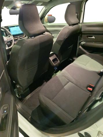 Dacia Duster 1.8 Hybrid 155cv Extreme PRONTA CONSEGNA SENZA VINCOLO DI FINANZIAMENTO COMPRESO PASSAGGIO - Foto 3