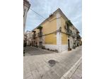 via Santa Teresa pianoterra 95 mq 2 ingressi 3 camere 2 bagni a E 35.000