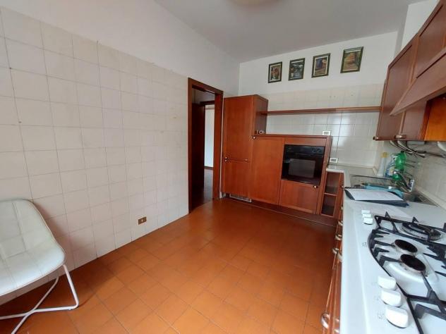 MONZA PARCO - Ottimo quadrilocale affacciato nel verde con cantina e box doppio - Foto 8