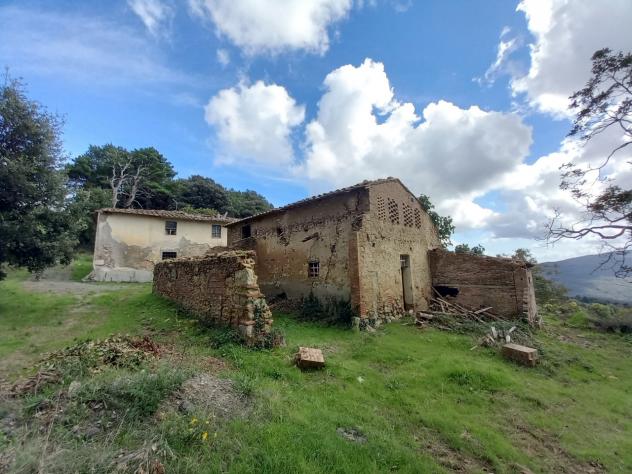 COLONICA di 10 vani e di 610 mq (GAMBASSI TERME) rif. G 850
