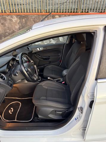Ford Fiesta 1.5 TDCi TITANIUM - Foto 8