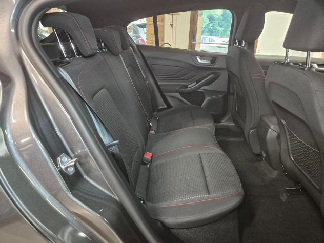 Ford Focus 1.5 EcoBlue 115 CV automatico 5p. ST-Line - Foto 9