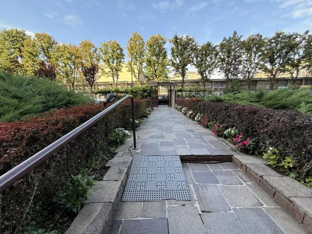 Nel prestigioso complesso “Le Betulle”, un nono piano con terrazzo e vista sullo skyline di Milano - Foto 3