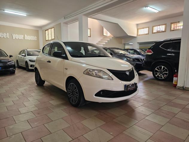 Lancia Ypsilon 1.2 69 CV 5 porte Gold - Foto 9
