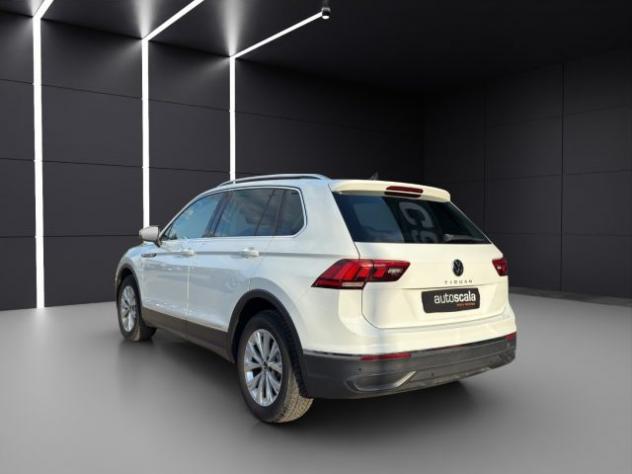 VOLKSWAGEN Tiguan 2.0 TDI 150 CV SCR DSG Life rif. 23603253 - Foto 3