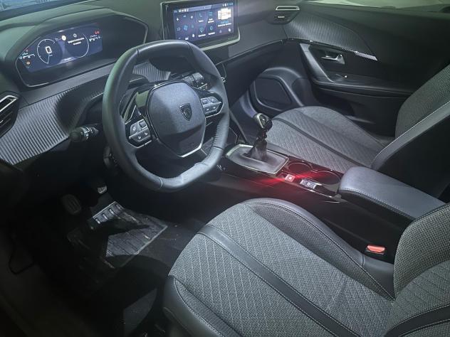 Peugeot 2008 PureTech 100 S&S Allure - Foto 10