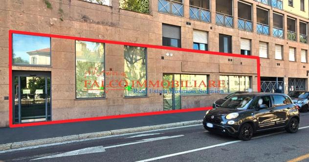 MILANO, ALZAIA NAVIGLIO PAVESE 70 - AFFITTASI UFFICIO 8 VETRINE 200 MQ ca.