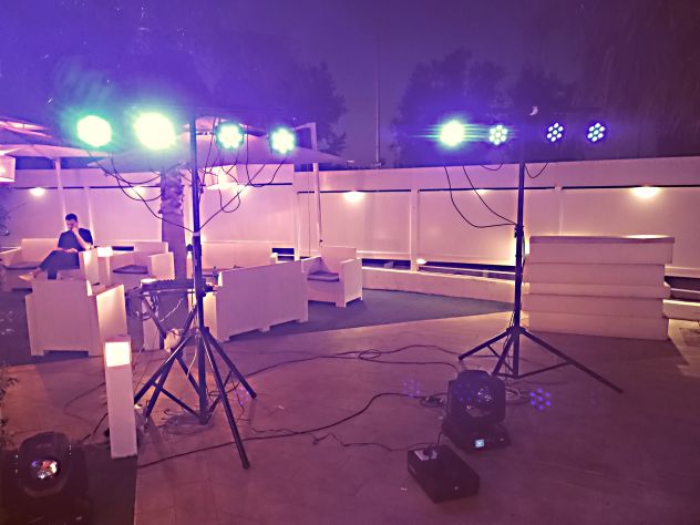 Noleggio Videoproiettore + Schermo + PC per Eventi e Matrimoni - Foto 4