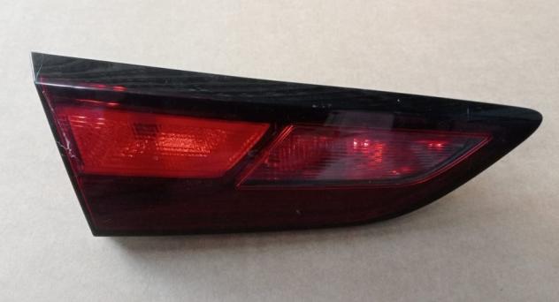 FANALE POST. PARTE INT. S. 999-U1294211 Parti elettriche  Fanaleria  Fanali  Fanale post. sx. OPEL - ASTRA K - 01-11-2015 -