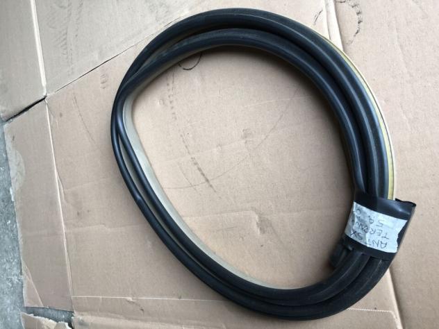 Guarnizione Porta Ant. SINISTRA Nissan Terrano II 2 5 PORTE 01