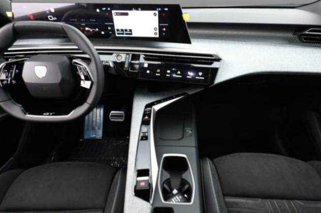 PEUGEOT 3008 Hybrid 145 e-DCS6 GT rif. 23759172 - Foto 5