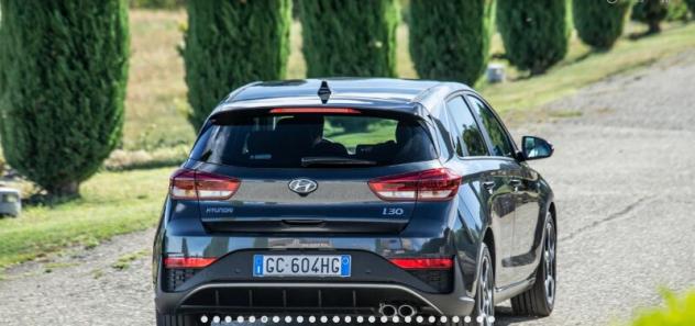 HYUNDAI i30 3ª serie i30 1.0 T-GDI iMT 48V 5 porte N-Line - Foto 3