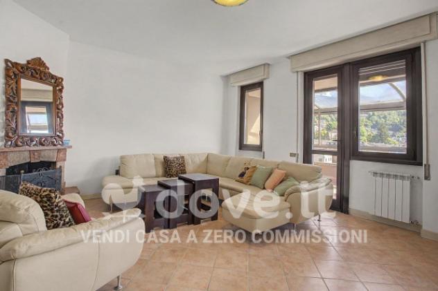 Appartamento di 170 m² con 3 locali e box auto in vendita a Lavena Ponte Tresa - Foto 8