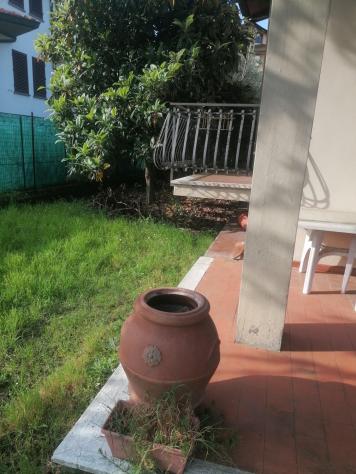 Villa in vendita a Poggetto - Poggio a Caiano 300 mq Rif: 1406621