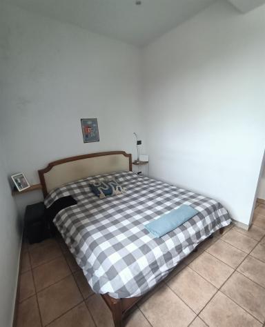 BILOCALE ARREDATO IN CORTE - Foto 9