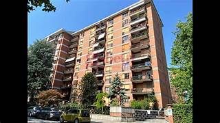 CORSO MONTECUCCO AMPIO TRILOCALE