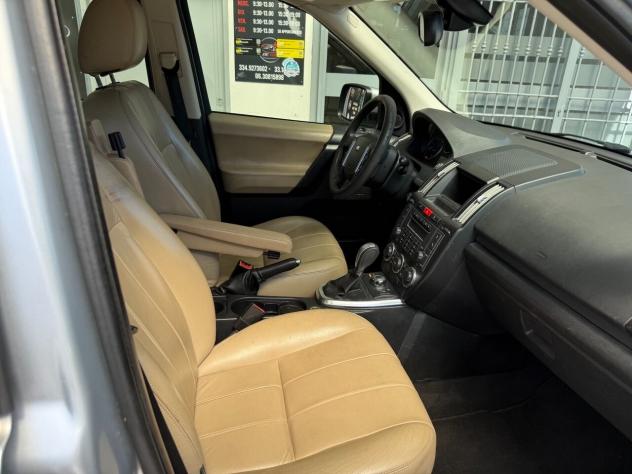 Land Rover Freelander 2.2 SD4 - AUTOMATICA - 4X4 - Foto 2