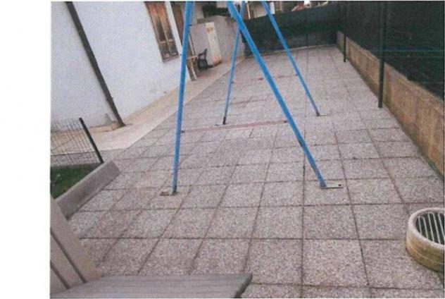 Immobile in asta di 199 m², box auto in vendita a Ponte San Pietro - Foto 3