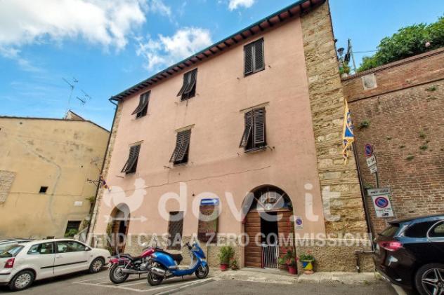 Appartamento di 190 m² con più di 5 locali in vendita a Massa Marittima