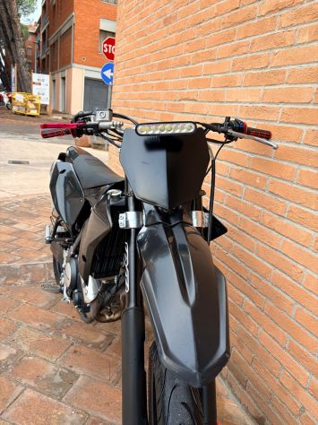 Vendo splendida Fantic Motard XMF 125 4 tempi - Foto 2