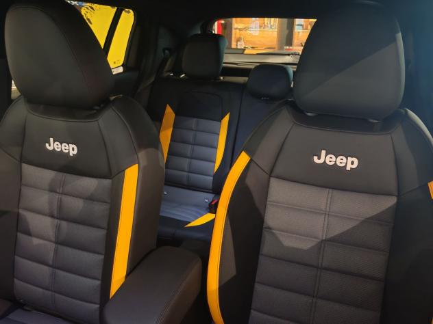 Jeep Avenger 4xe Hybrid 1.2 MHEV 4xe The North Face - Foto 10