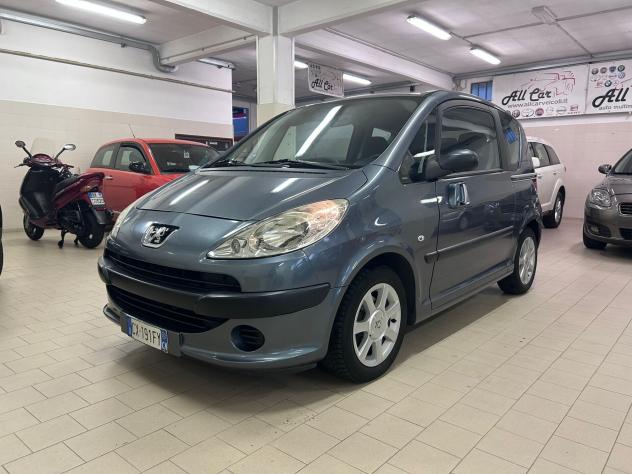 Peugeot 1007 1.4 HDi Happy - Foto 5