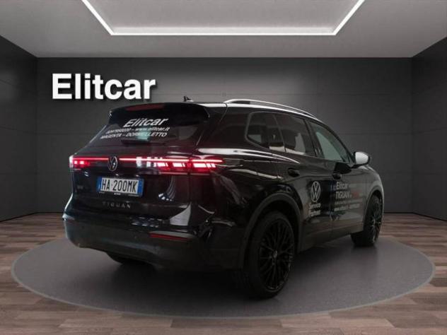 VOLKSWAGEN Tiguan 2.0 TDI 150 CV SCR DSG Life rif. 22394324 - Foto 5