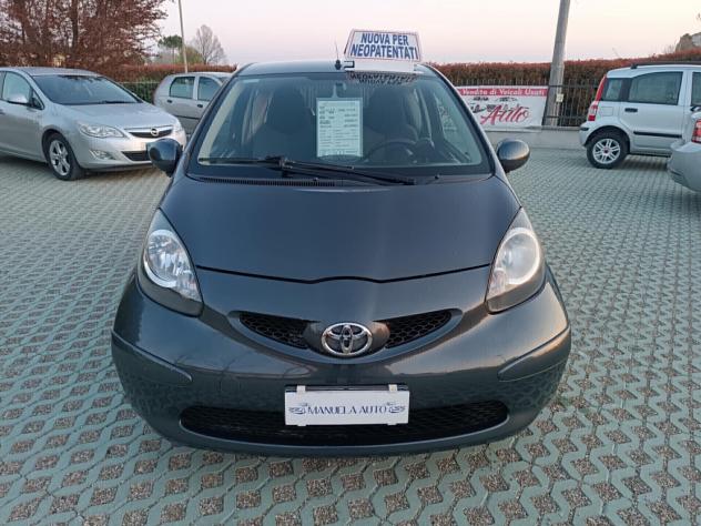 Toyota Aygo 1.0 12V VVT-i 3 porte - Foto 2