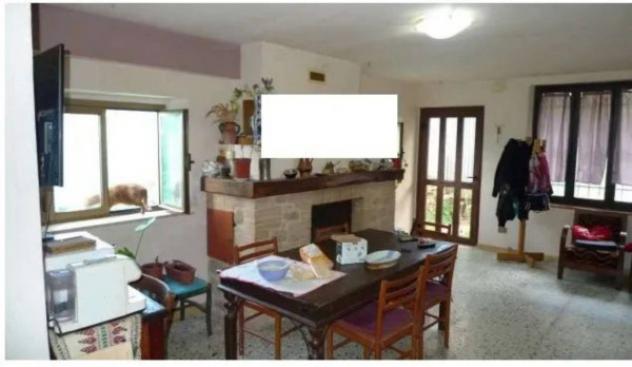 Immobile in asta di 188 m² con più di 5 locali e box auto in vendita a Ripe San Ginesio - Foto 13