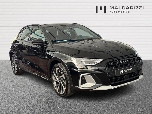 Audi A3 IV 2024 allstreet allstreet 2.0 tdi Identity Contrast 150cv s-tronic